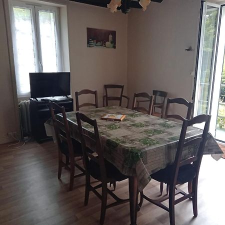 Maison Au Bord De La Riviere Dronne En Perigord Vert Saint-Front-la-Rivière 外观 照片